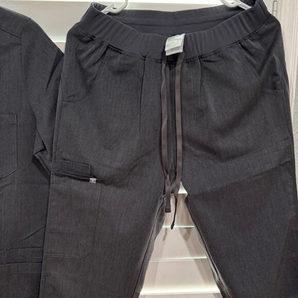 Figs Dark Gray Medical Scrub Set - Picture 3 of 10